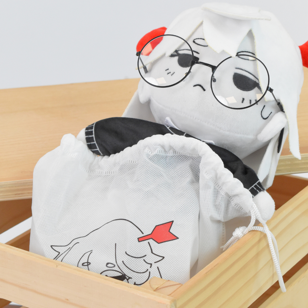 Aira Plushie + glasses