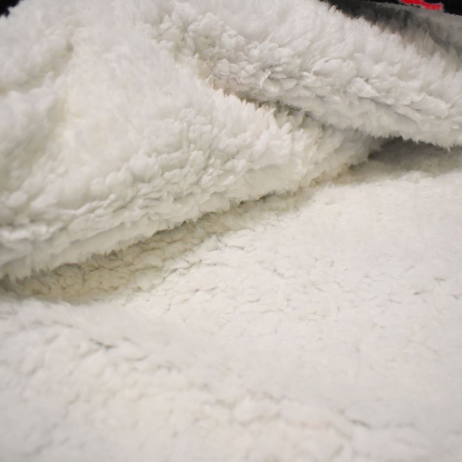 Arthur Giant Wearable Blanket – OFF SCRIPT